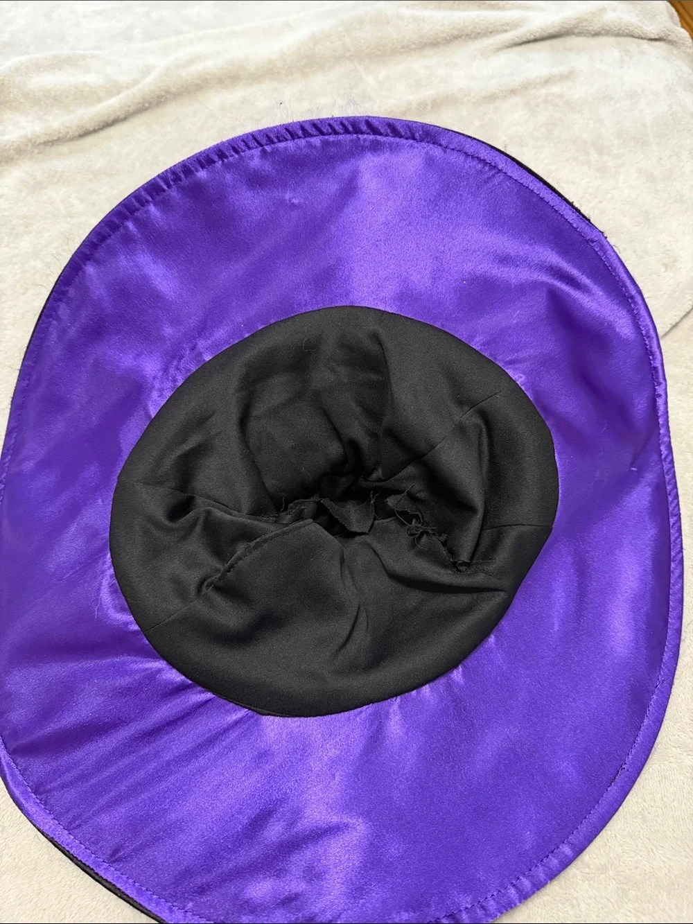 Minnie Mouse witch costume Disney Purple and Gold